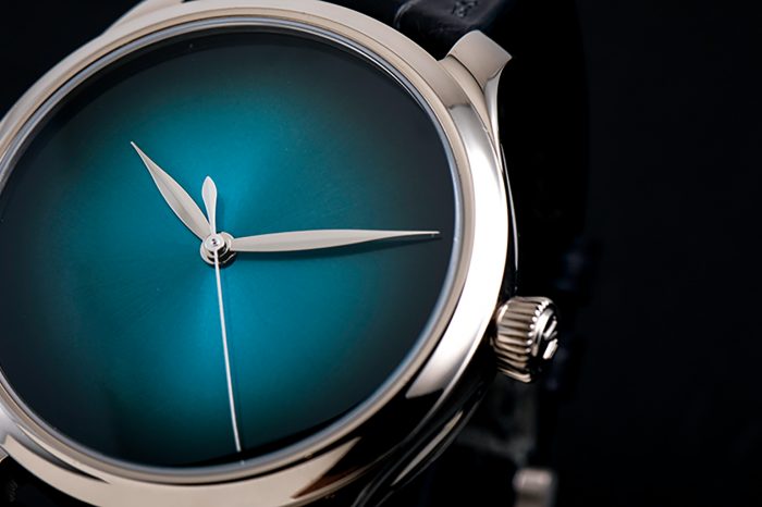 H. Moser & Cie._ Endeavour Centre Seconds Concept Blue Lagoon – SIHH 2019 Independent Watchmaking Brands