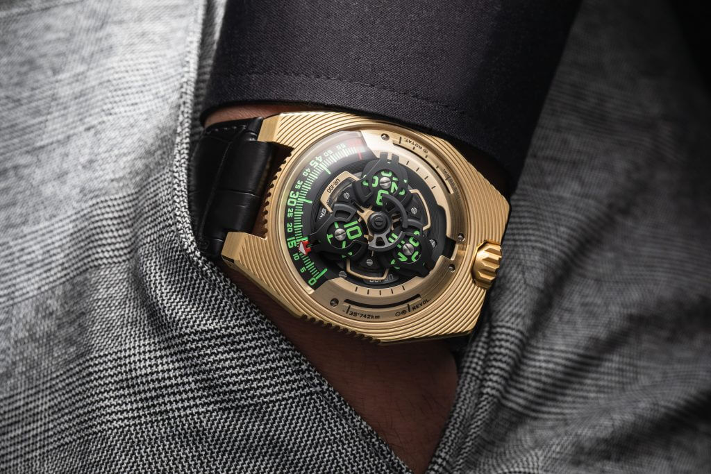 Urwerk UR-100 Electrum