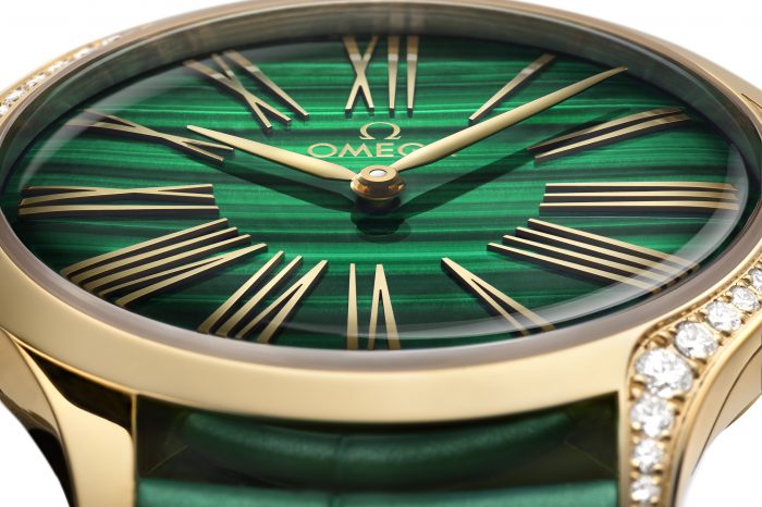 【Omega】繼續綠色來襲！歐米茄全新孔雀石錶盤碟飛 Trésor 36mm