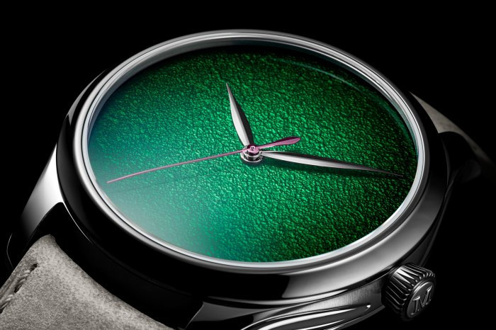 【H. Moser & Cie.｜Watches & Wonders 2022精選】Endeavour Center Seconds Concept Lime Green自動腕錶﹒紫色秒針劃破錘擊檸檬綠錶盤