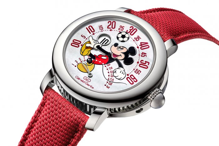 【新錶介紹】BVLGARI Gérald Genta x Mickey Mouse﹒傳奇雙逆跳腕錶﹒米奇頭頂腳踢﹒迎接足球盛事