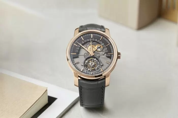 【Watches and Wonders 2023新錶報導｜Vacheron Constantin江詩丹頓】｜「順」傳統之美而生的「逆」跳日曆新作