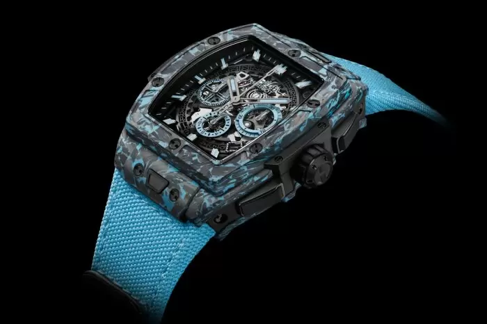 【WATCHES & WONDERS 2024｜Hublot新作嚴選一枚】Hublot Spirit of Big Bang Carbon Blue 大中華地區限量版