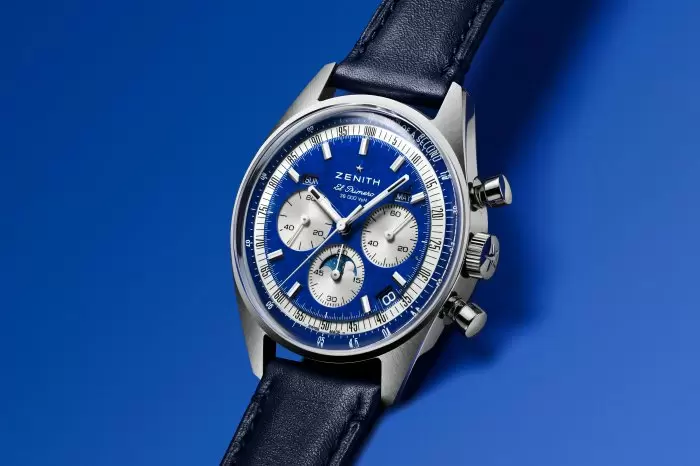 ZENITH　錶披上藍色外衣　Chronomaster 三重日曆計時青金石腕錶｜新錶速報