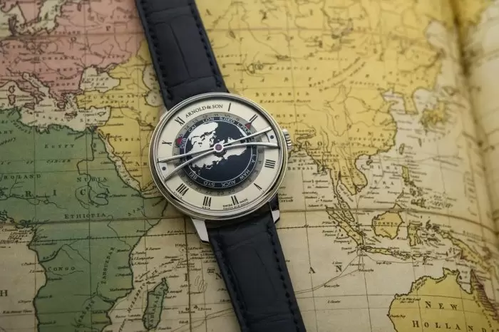 ARNOLD & SON Globetrotter 42 Steel雙色限量登場