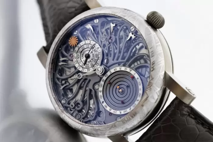 當宇宙化作女兒的禮物　CHRISTIAAN VAN DER KLAAUW全球最小天文儀腕錶「Planetarium Julie」誕生