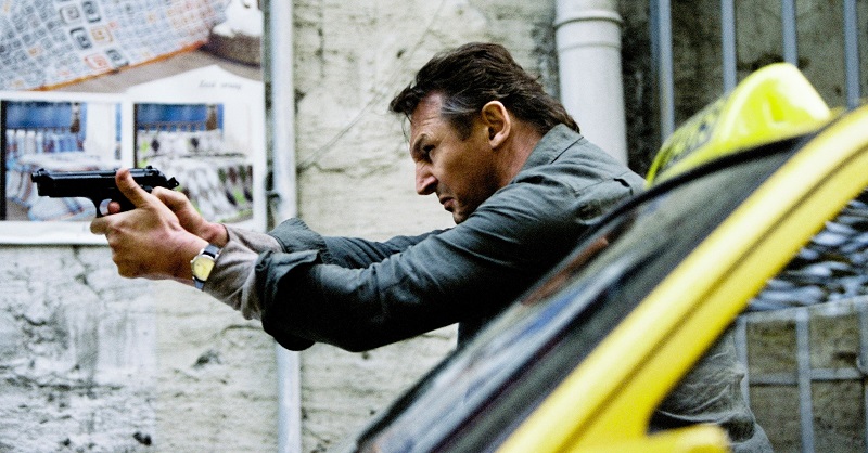 Liam Neeson在《即刻救援 2》靠著配帶的腕錶死裡逃生。