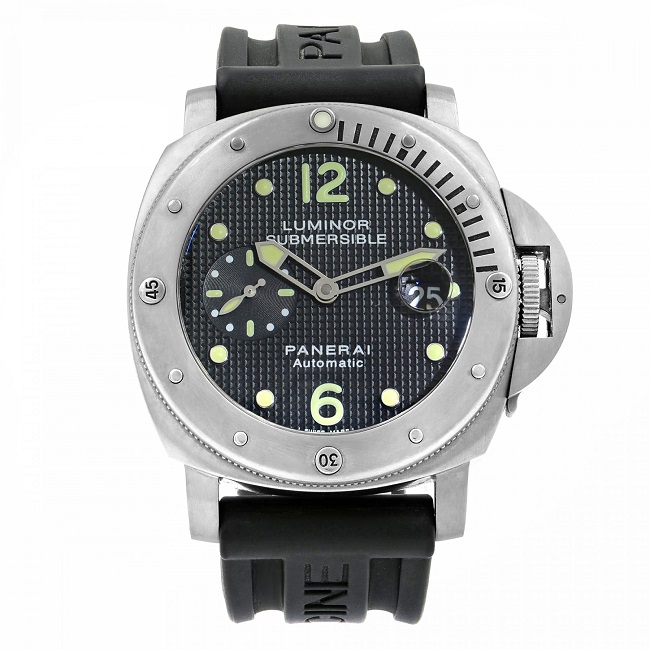Luminor Submersible Hobnail是沛納海第一只潛水錶也是第一款搭配鈦金屬錶殼的腕錶。