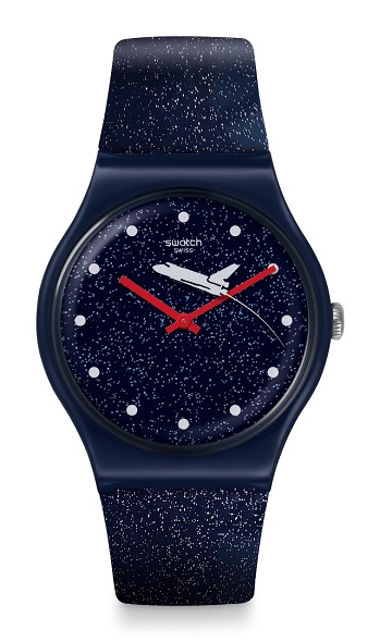 《太空城》特別版的錶帶和面盤呈現星空效果，鏡面上還有一台劃過天際的太空梭。