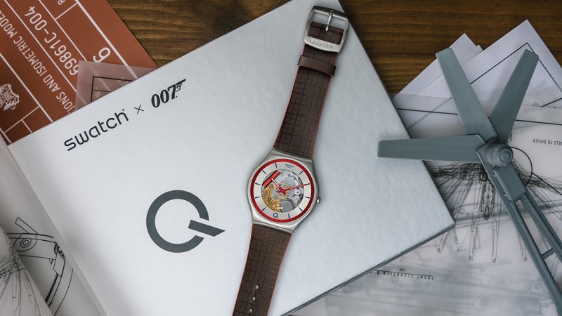 Swatch這次針對007的裝備官Q推出限量版Q Watch。