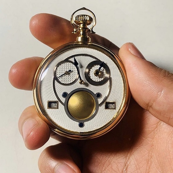 日本獨立製錶師関 宇誉護年僅23歲就完成了個人生涯第一件作品。