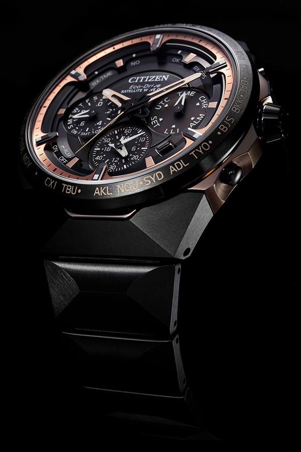 CITIZEN 鈦金屬科技五十週年旗艦紀念限量腕錶
