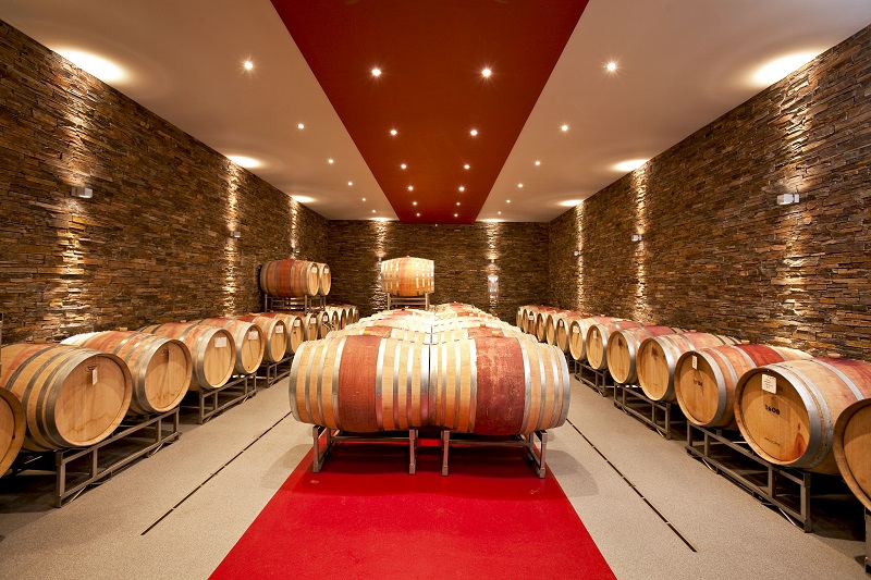 Burggarten 酒莊在年度 Ahrwein競賽和德國紅酒大獎中位居榜首，更在葡萄酒指南中還獲得 5 顆星。