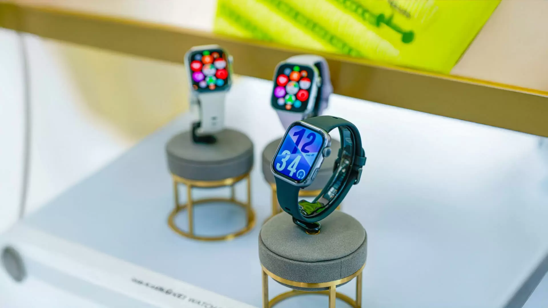 HUAWEI WATCH FIT 4｜極薄方形智能手錶﹒2000 nits超光屏幕﹒水上活動好幫手｜明TECH